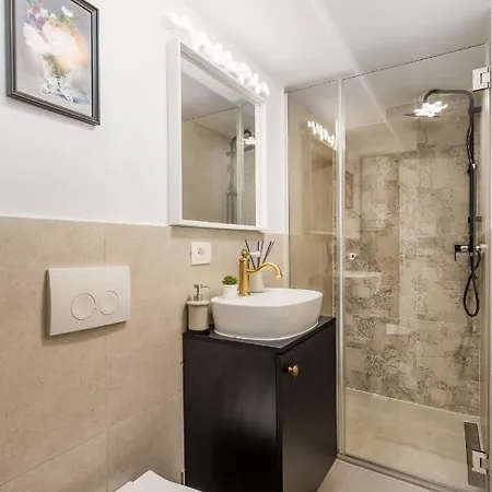 Apartamento Grota In The Center 2